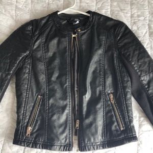 Cropped leather jacket